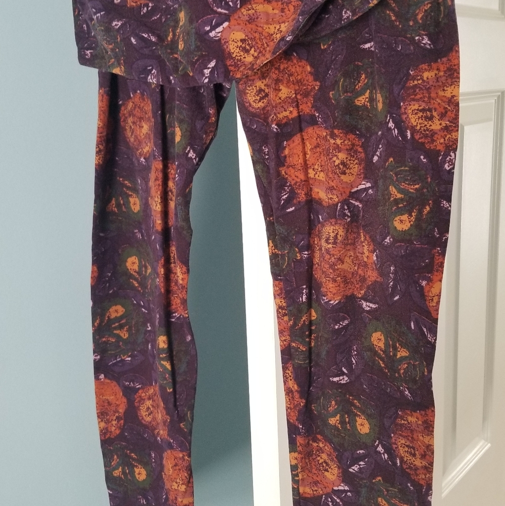 LulaRoe TC Leggings Purple